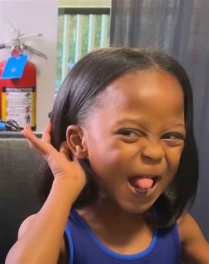 “A Rich Man Will Locate You And Marry You, Forget About Funny Face”-TikTok Lady, Mama Linda Advises Funny Face’s Baby Mama, Vanessa Nicole [Video]