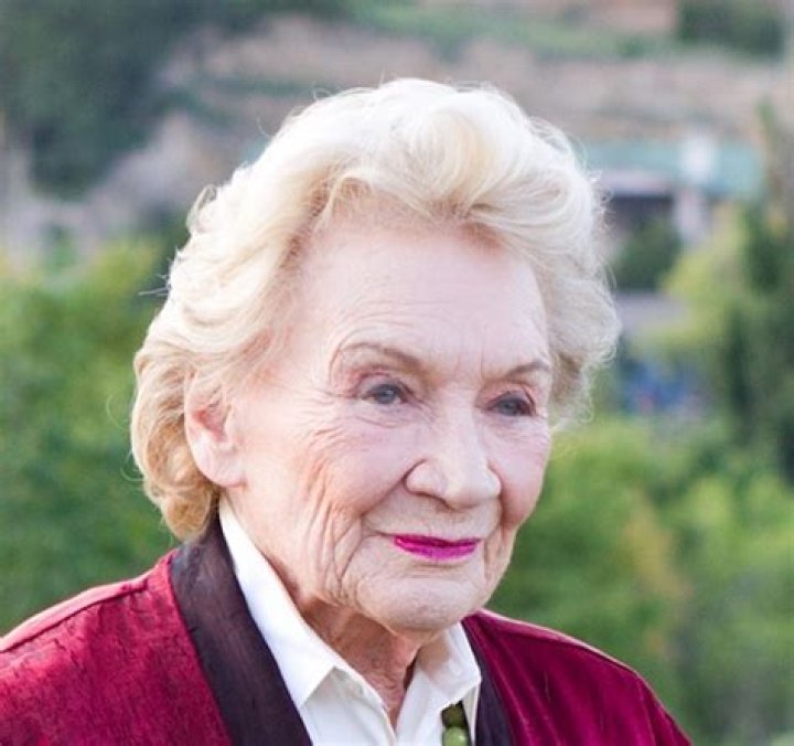 Abigail Kinoiki Kekaulike Kawananakoa Net Worth 2024, Age, Height, Bio, Birthday, Wiki!