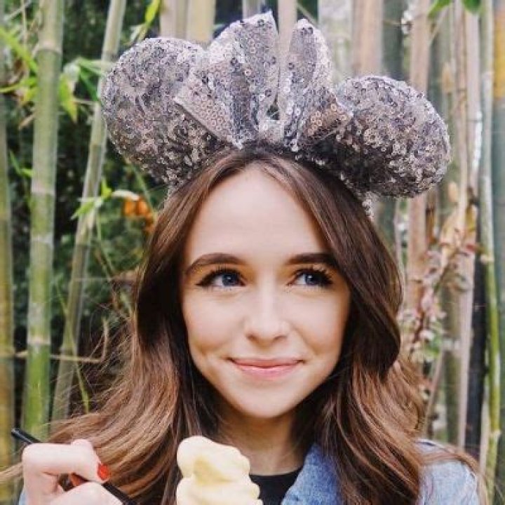 Acacia Kersey- Wiki, Age, Ethnicity, Husband, Height, Net Worth, Career