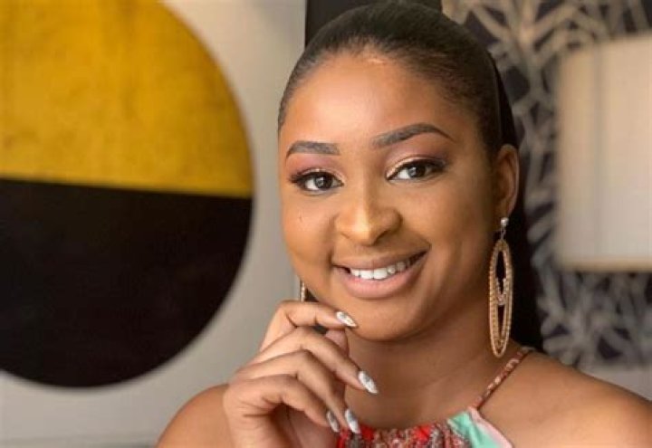 Actress, Etinosa Idemudia ‘MOCKS’ Her Friend, Angela Eguavoen & It Is Because Of A PHOTO