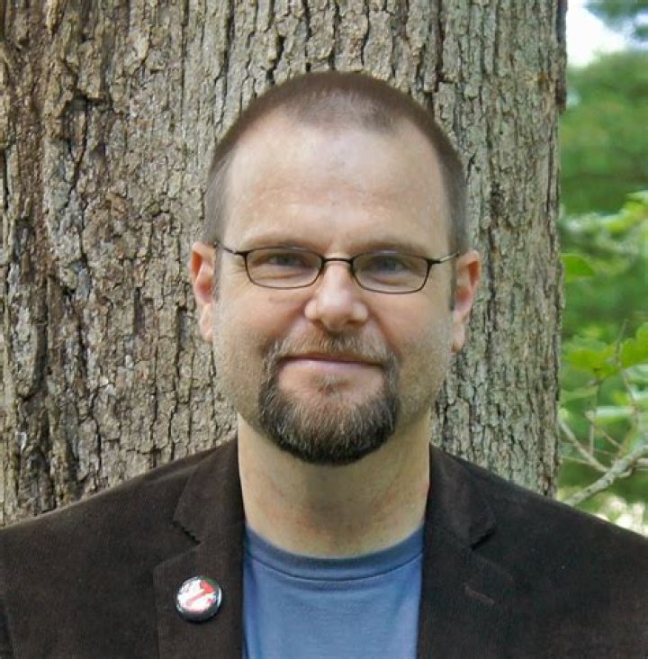 Alan Gratz Net Worth, Age, Height, Bio, Birthday, Wiki!