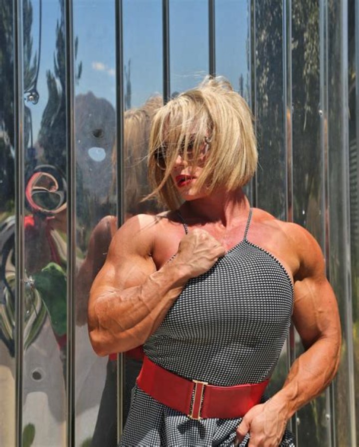 Aleesha Young - Net Worth, Age, Height, Birthday, Bio, Wiki!