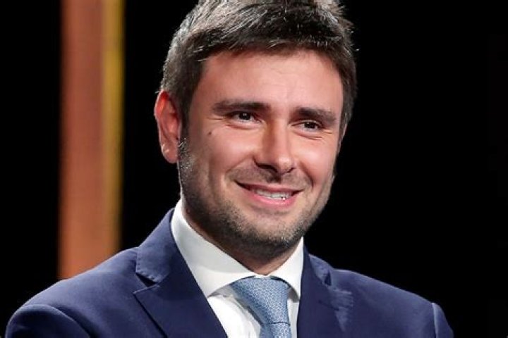 Alessandro Di Battista - Net Worth, Age, Height, Birthday, Bio, Wiki!