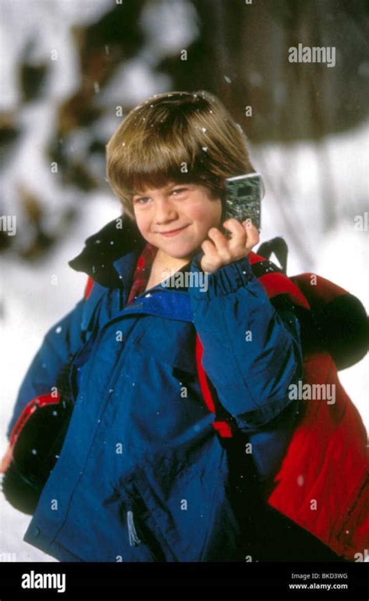 Alex D. Linz Net Worth, Age, Height, Bio, Birthday, Wiki!