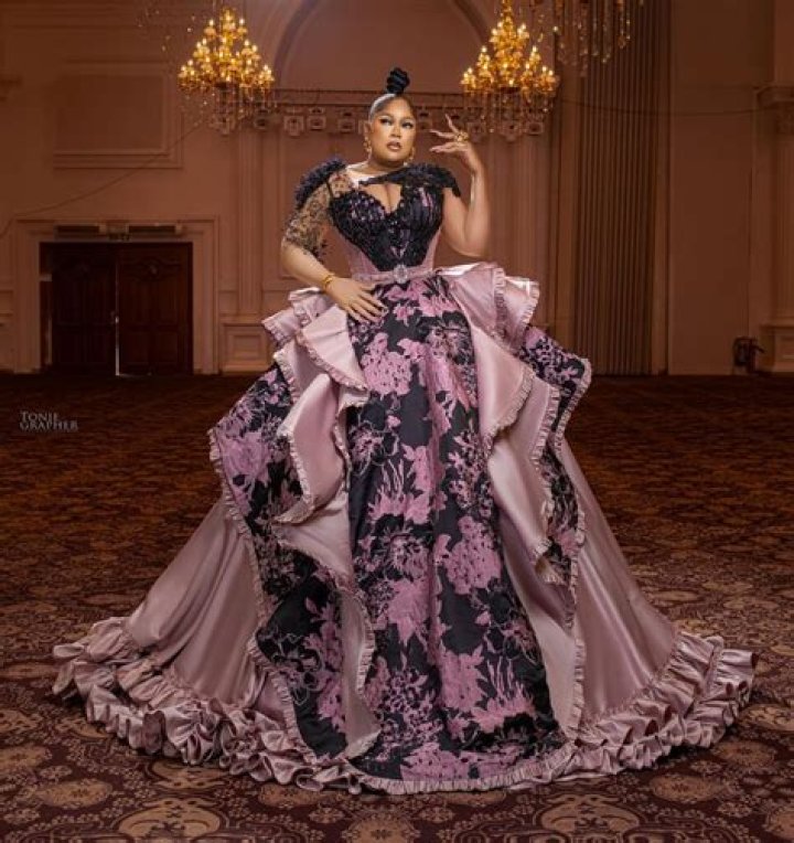 Alex Iwobi Biography: Wife, Age, Salary, Net Worth, Stats, Parents, Tribe, Sister, State Of Origin