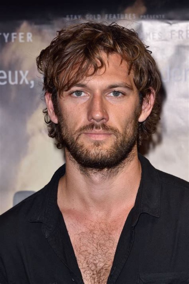 Alex Pettyfer- Wiki, Age, Height, Net Worth, Girlfriend, Ethnicity, Career