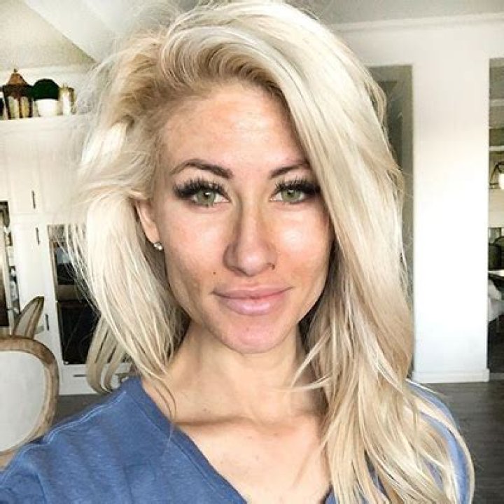 Alexa Jean Brown Net Worth, Age, Height, Bio, Birthday, Wiki!