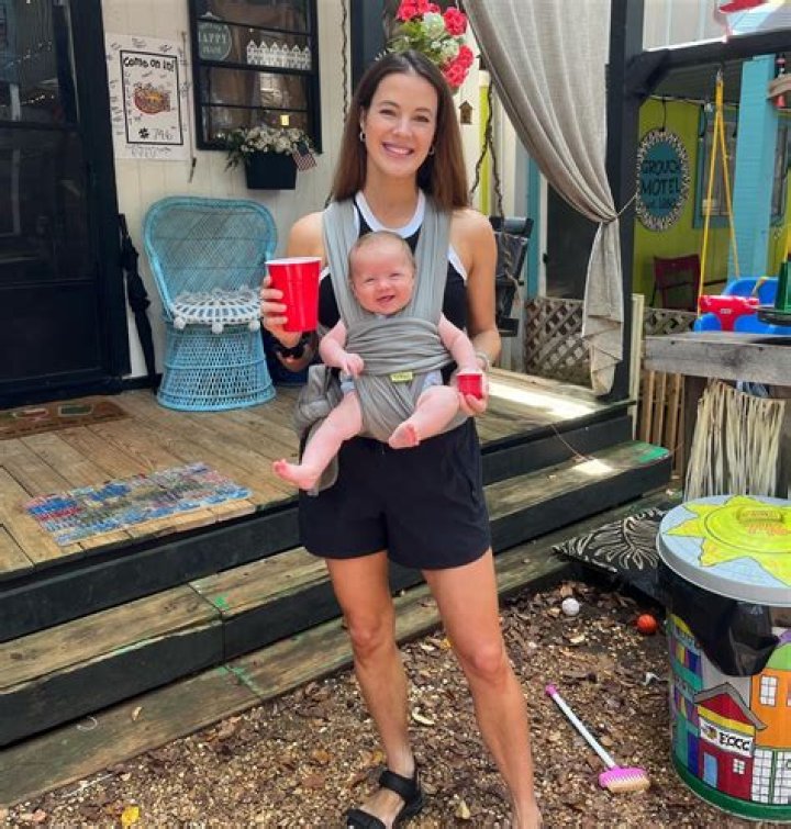 Fame | Alexandria Hoff net worth and salary income estimation Jan, 2024