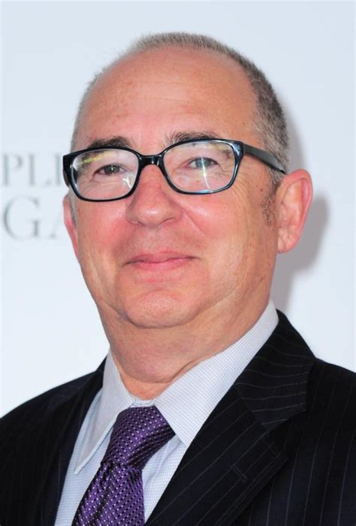 All you need to know about Barry Sonnenfeld: Renonwed TV Director