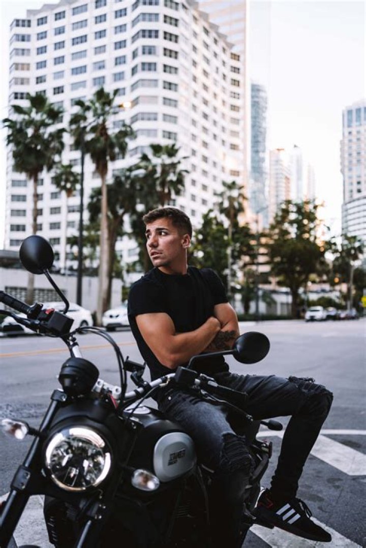 All You Need to Know about Temple Naylor, a Rising Star in  the Music World