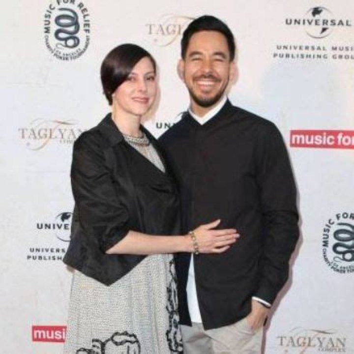 All You Should Know About Mike Shinoda Wife: Anna Hillinger