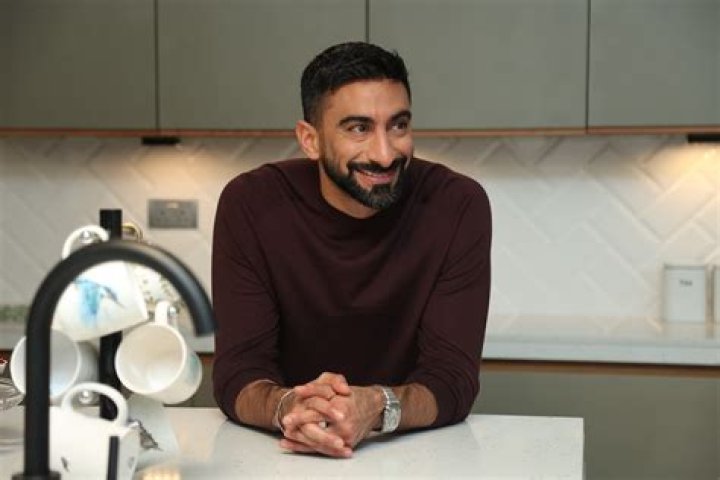 Anas Bukhash - Net Worth, Age, Height, Birthday, Bio, Wiki!