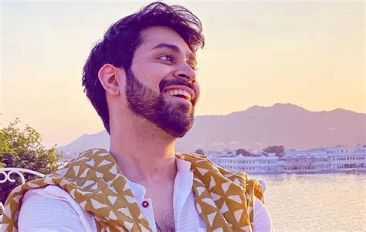 Ankush Bahuguna Biography: Mother, Wife, Age, Sister, Net Worth, Relationship, Movies, Girlfriend, Siblings, Birthday, Instagram, Family, Education, Wikipedia