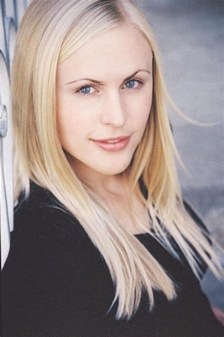 Annie McElwain - Net Worth, Age, Height, Birthday, Bio, Wiki!