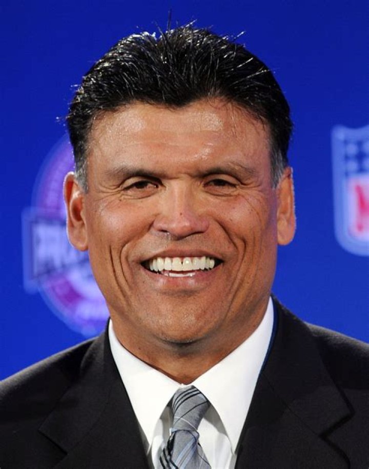 Anthony Munoz Net Worth, Age, Height, Bio, Birthday, Wiki!
