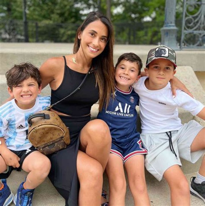 Antonela Roccuzzo Bio, Age, Parents, Husband, Children