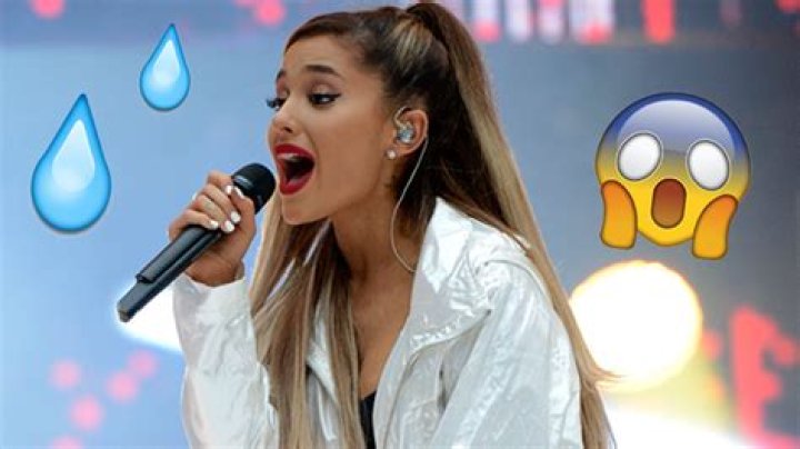 Ariana Grande is teasing new music...