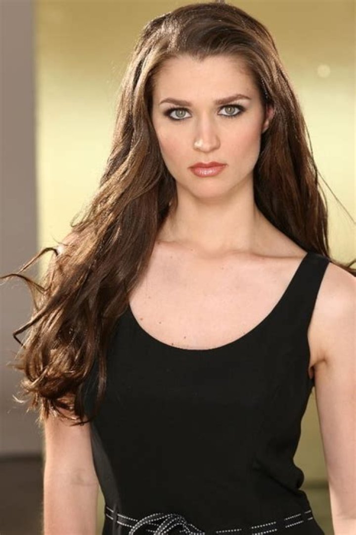 Ashley Tesoro - Net Worth, Age, Height, Birthday, Bio, Wiki!