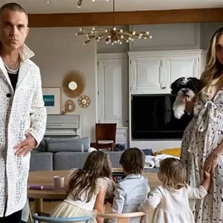 Ayda Field Bio, Parents, Husband, Children, Siblings, Net Worth