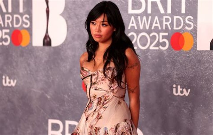 Beabadoobee Top Songs and Awards