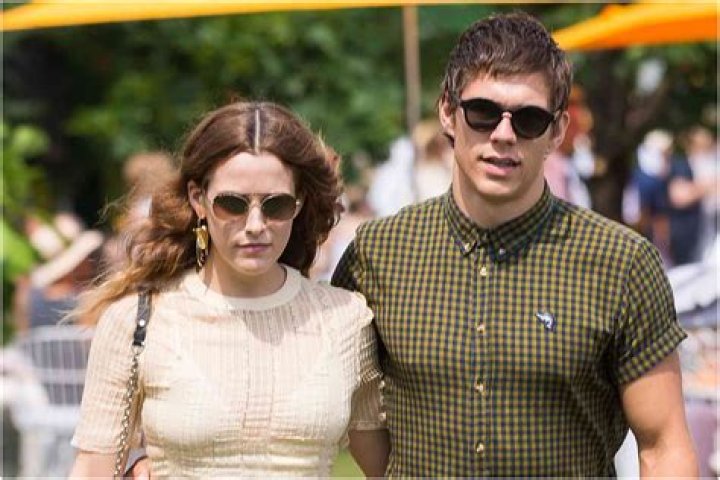 Ben Smith-Petersen Bio, Age, Parents, Wife, Children, Net Worth