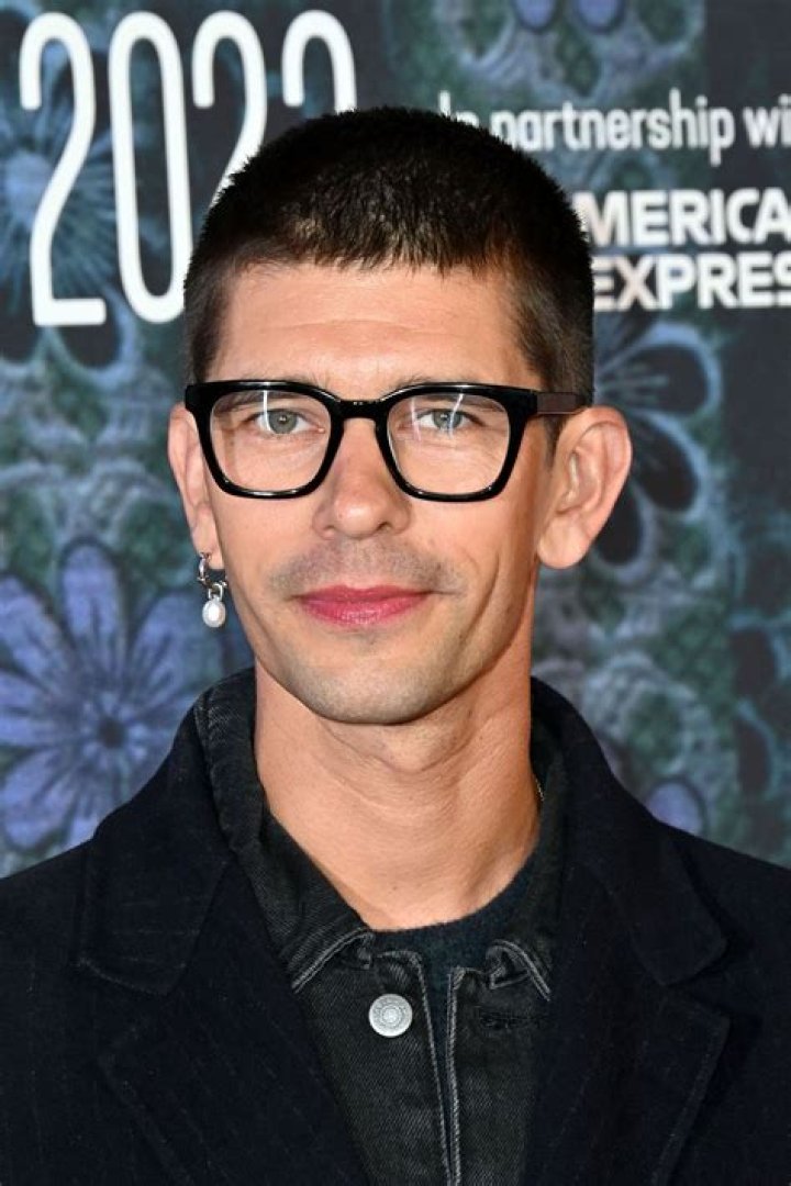 Ben Whishaw- Wiki, Age, Height, Net Worth, Relationship, Career