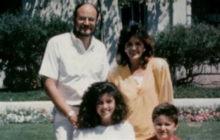 Fame | Bernard Lewinsky net worth and salary income estimation Jan, 2024