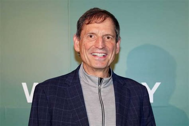 Bernie Kosar Net Worth, Age, Height, Bio, Birthday, Wiki!