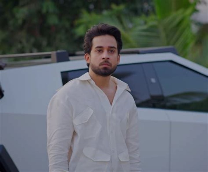 Bilal Abbas Khan - Net Worth, Age, Height, Birthday, Bio, Wiki!