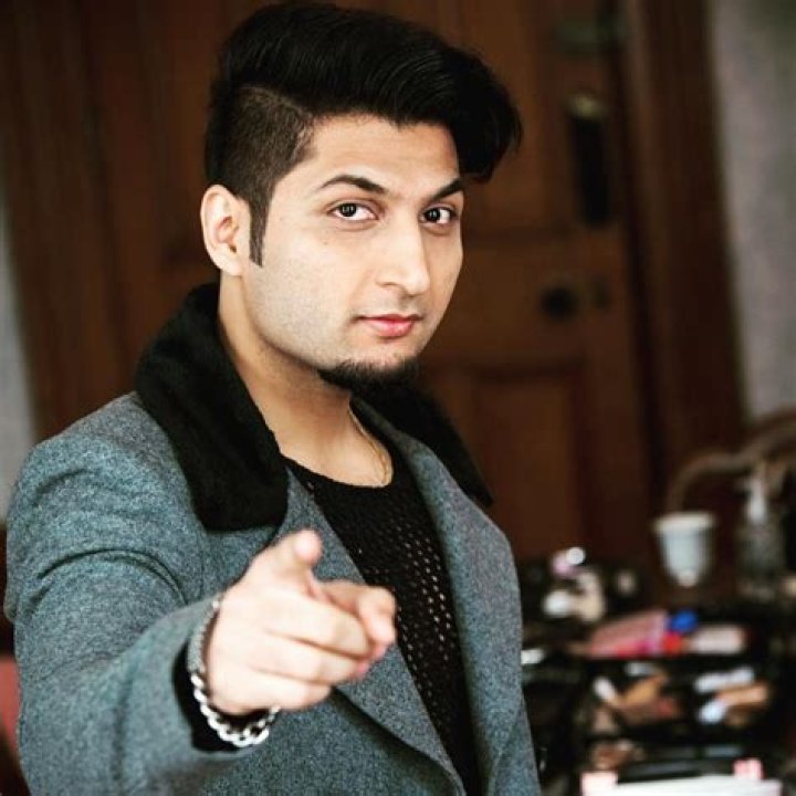 Bilal Saeed - Net Worth, Age, Height, Birthday, Bio, Wiki!