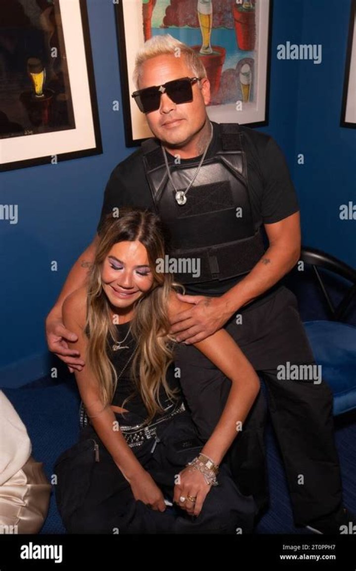 Fame | Bobby Vaughn net worth and salary income estimation Mar, 2024