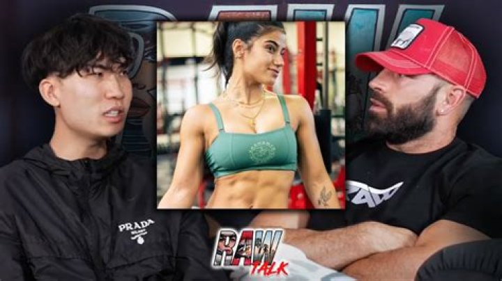 Bradley Martyn Biography: YouTube, Videos, Girlfriend, Age, Net Worth, Wikipedia, Fitness