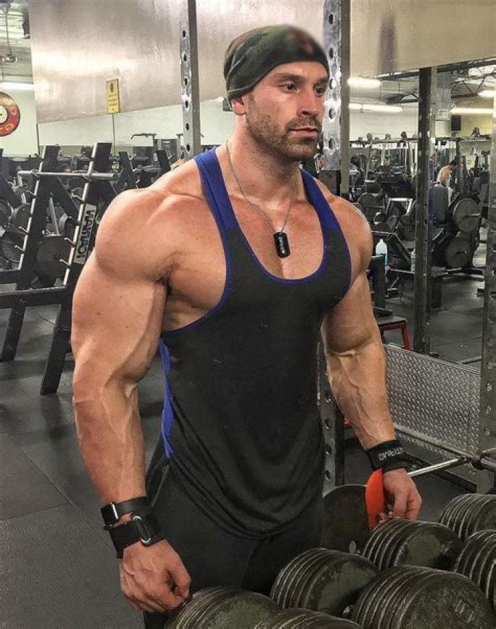 Bradley Martyn- Bio, Age, Height, Girlfriend, Dating, Net worth
