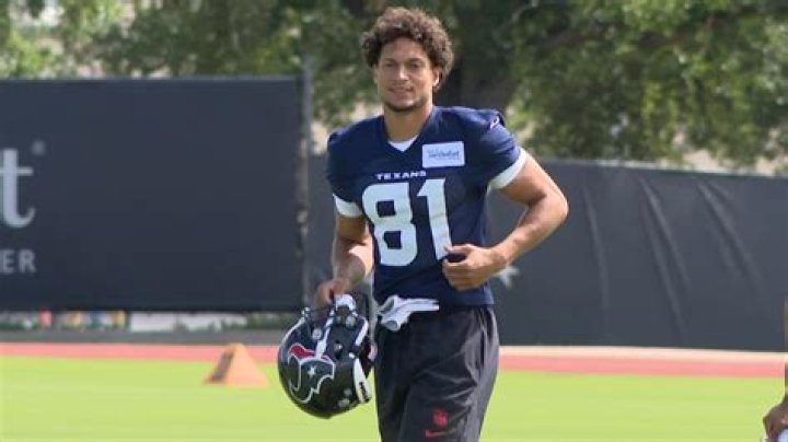 How Much Is Brandon Hunter Worth?