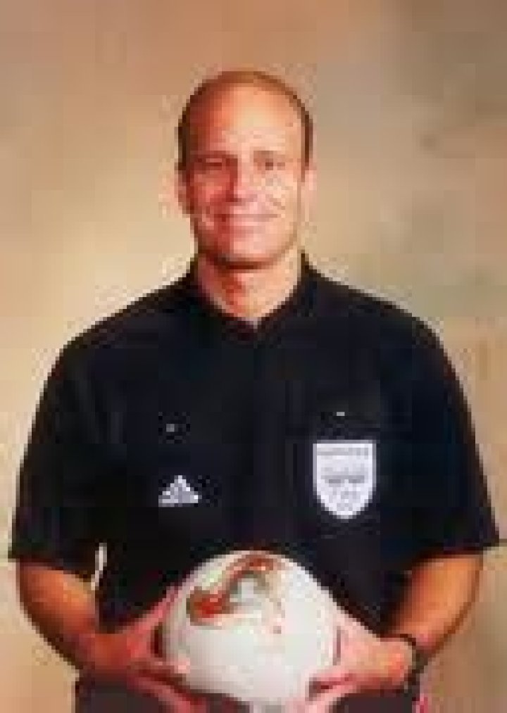 Fame | Brian Hall (referee) net worth and salary income estimation Jan, 2024