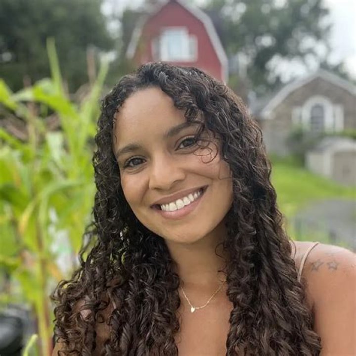 Brooke Marie Bridges Biography: Age, Net Worth, Boyfriend, Movies, Husband, Height, Parents, Siblings, Wikipedia, Instagram, TikTok