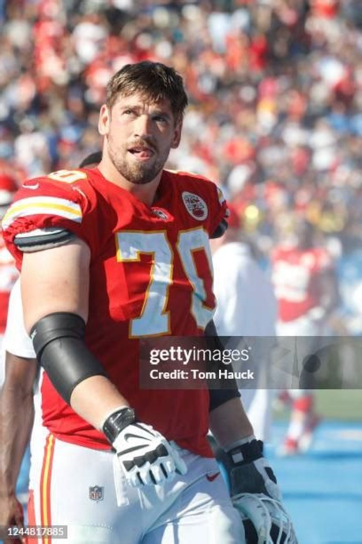 Bryan Witzmann - Net Worth, Age, Height, Birthday, Bio, Wiki!