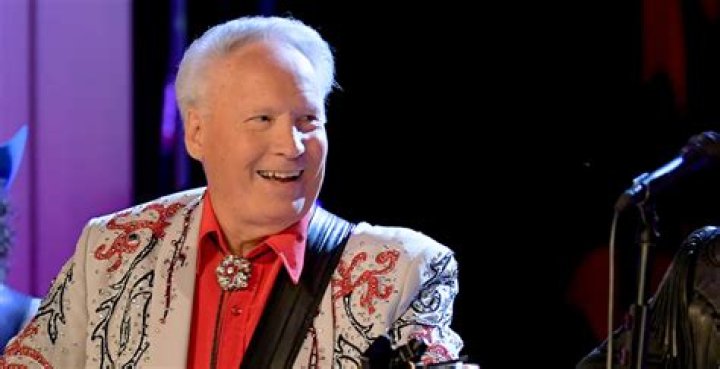 Buck Trent Net Worth, Age, Height, Bio, Birthday, Wiki!