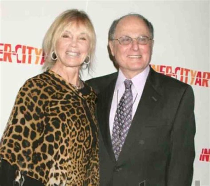 Budd Friedman Cause of Death, Age, Bio, Wife, Children, Net Worth