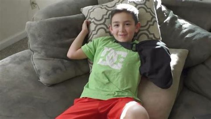 Caden Skube - Net Worth, Age, Height, Birthday, Bio, Wiki!