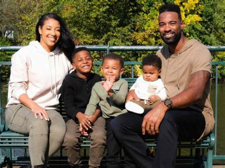 Who is American Footballer Calvin Johnson married to? Explore Calvin Johnson net worth and wiki facts!
