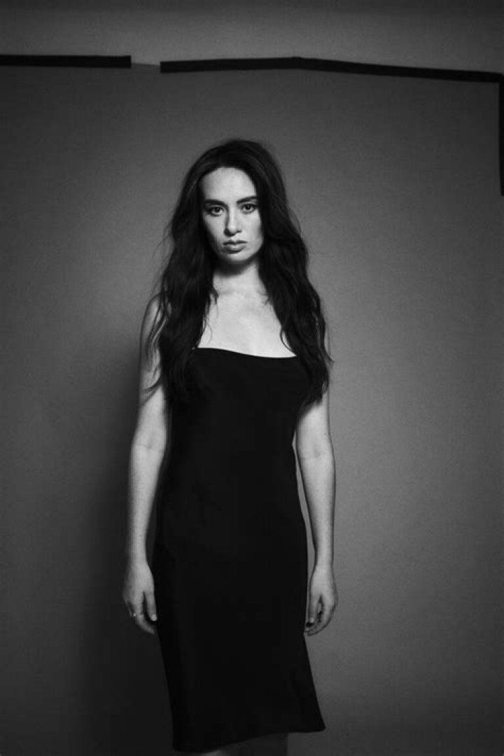 Cara Gee Biography: Age, Wikipedia, Net Worth, Height, Pictures, Boyfriend, Movies & TV Shows, Awards