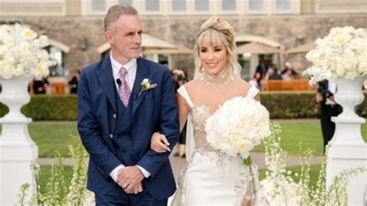 Carla Peterson’s Husband: Who is Carla Peterson Dating?