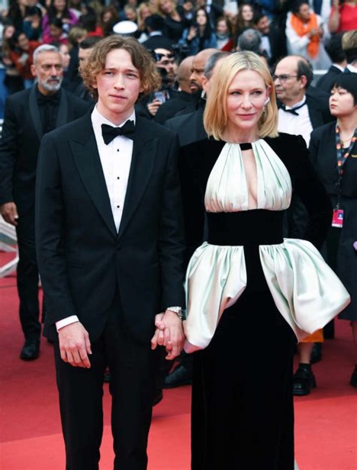 Cate Blanchett Siblings: Meet Bob And Genevieve