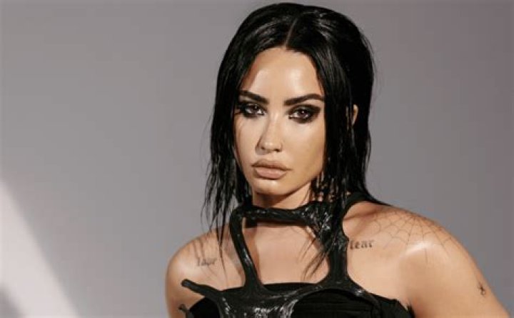 CelebMix Valentine: Demi Lovato - CelebMix