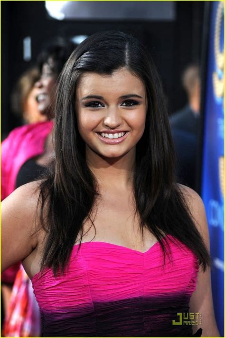 Meet Ellis Calcutt: Harry Styles’ New Girlfriend Who Bedded Him On Their First Date