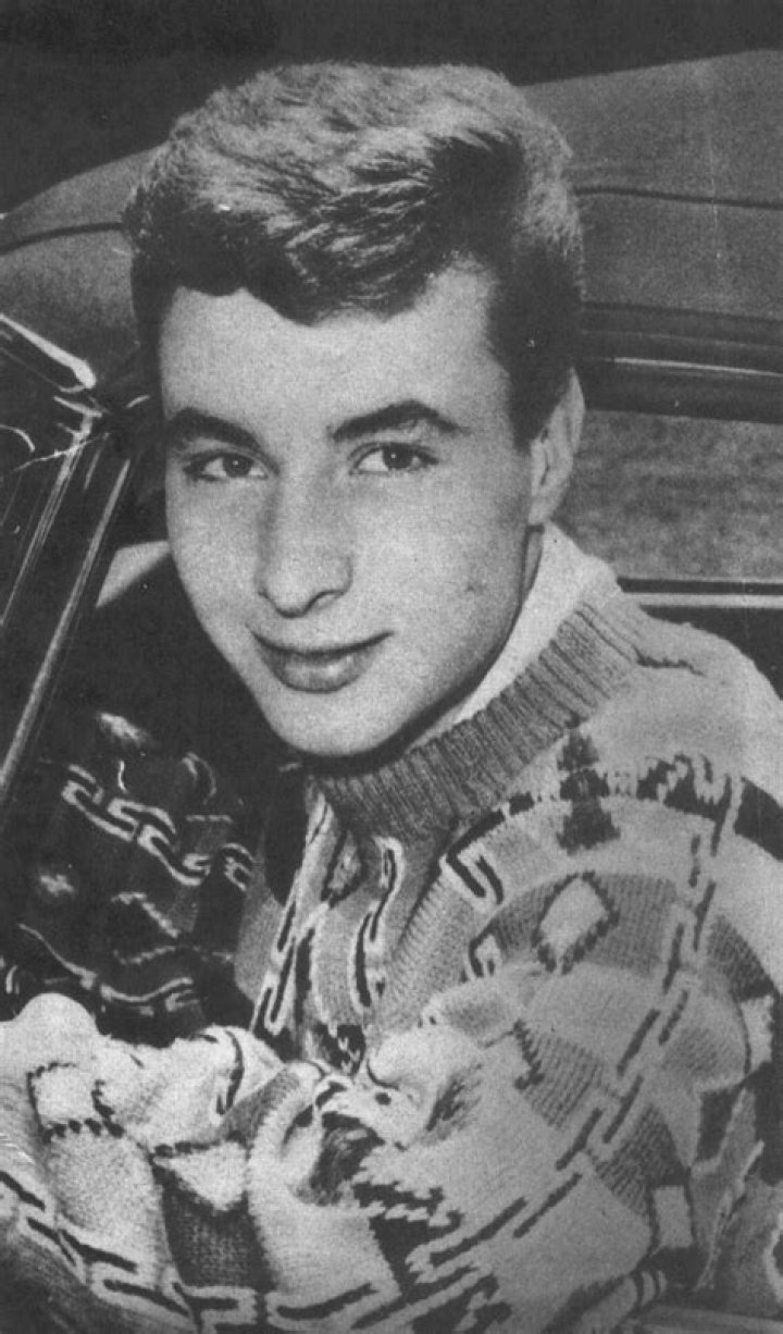 Cesar Costa Net Worth, Age, Height, Bio, Birthday, Wiki!