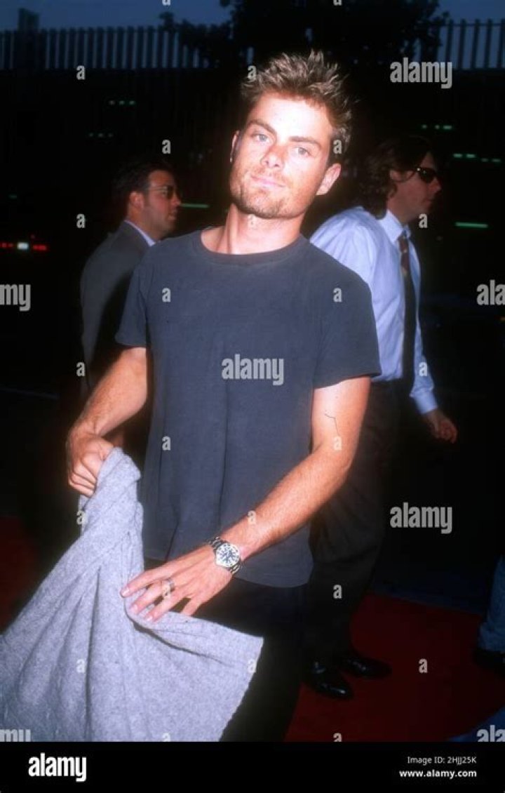 Channon Roe - Net Worth, Age, Height, Birthday, Bio, Wiki!