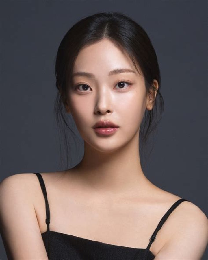 Choi Hee-jin- Wiki, Age, Height, Net Worth, Boyfriend, Ethnicity
