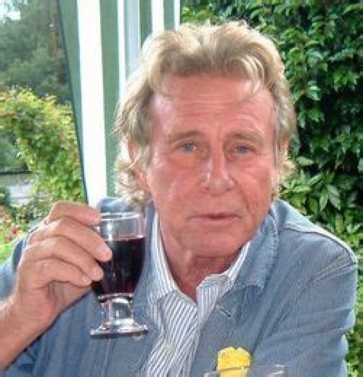 Christian Roberts Net Worth, Age, Height, Bio, Birthday, Wiki!